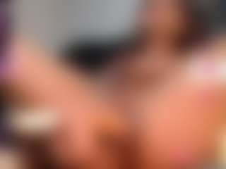 VeroSuit's Live Sex Cam Show