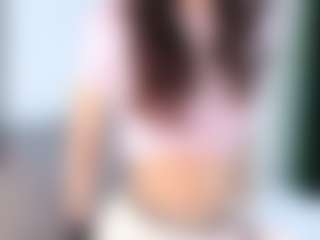 Live cam show with Aisha - Average on Camsoda
