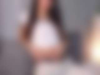 Live cam show with Aisha - Solo on milfzrlive.com