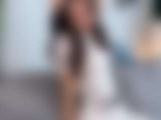 Live cam show with Aisha - Body Massage on sexylive.show