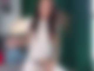 Live cam show with Aisha - College on AdultVida.com