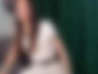 Live cam show with Aisha - Body Massage on xplaylive.com