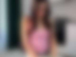Live cam show with Aisha - Body Massage on Camiplay Live