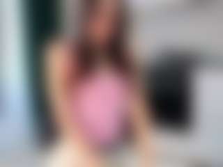 Live cam show with Aisha - Normal on Camsoda