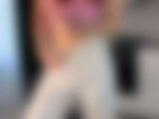 Aisha's Live Sex Cam Show