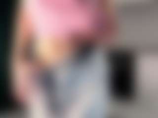 Aisha's Live Sex Cam Show