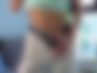 Live-Cam-Show mit Aisha - Athletic Public auf Camsoda