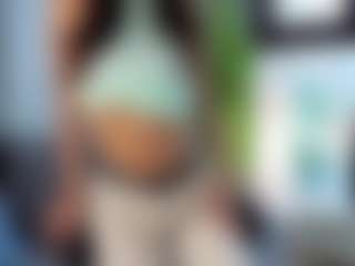 Live cam show with Aisha - Skinny on camgirlchat.live