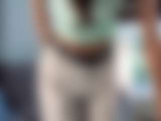 Live cam show with Aisha - Skinny on CamSodaAdn