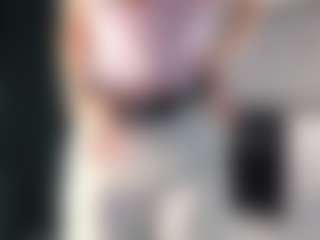 Live cam show with Aisha - Flashing on xxxlivecams.org