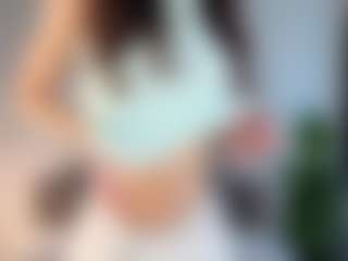 Live cam show with Aisha - Athletic Public on Camsoda