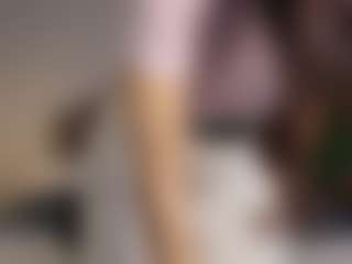 Live cam show with Aisha - Bikini on Dare Cams