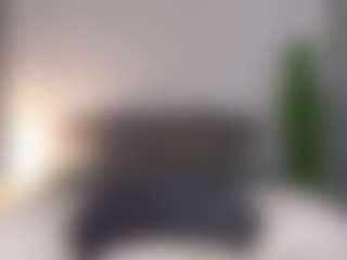 Spettacolo in cam dal vivo con Aisha - Cute su Camsoda