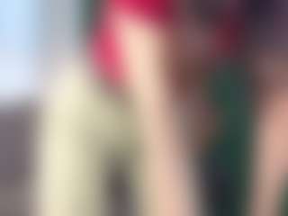 Live cam show with Aisha - Average on Camsoda