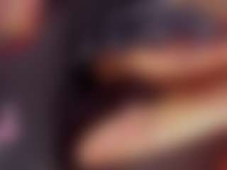 Live cam show with Alice-Harmony - Facial Piercings on CamClone