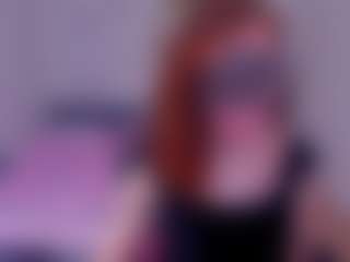Live cam show with Alice-Harmony - Public Red Hair on SmokeAndPoke