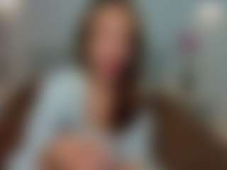 Live cam show with alistauber - Small Tits on AdultVida.com