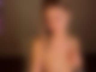 Live cam show with Angelinaa - Blonde Hair Teen (18+) on CamClone