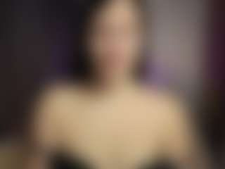 Live cam show with asti - Dirty Talk on AdultVida.com