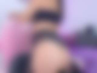 Live-Cam-Show mit bellajane7 - Facial auf Camsoda