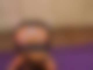 Live cam show with Olivia - Moaning on Dolls Live