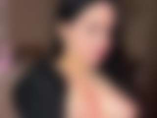 Live cam show with LolaRaze - Smoke on madthumbs