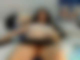 naih-reyes's Live Sex Cam Show