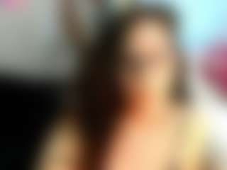 Live cam show with naih-reyes - Brown Hair MILF on eurowanks.com