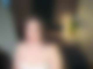 Live cam show with Nelie-Evans - Green Eyes on xDating