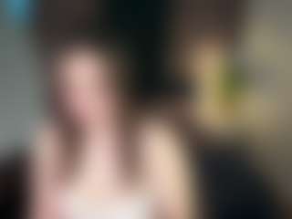 Live cam show with Nelie-Evans - Brown Hair on xDating