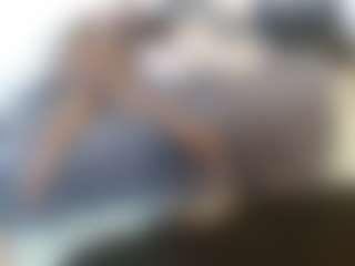 Live cam show with Realninafame - Cum on Dolls Live