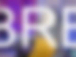 Live cam show with Ricki-Bloom - Sexydance on livesuperchat.net