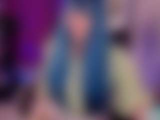 Live cam show with Ricki-Bloom - Facesitting on xDating