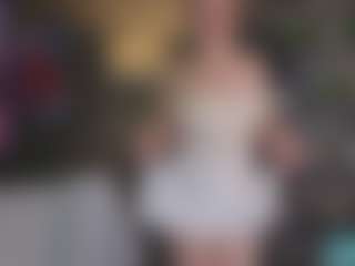 Live cam show with Ricki-Bloom - Ass Clapping on Mixed Magazine Live