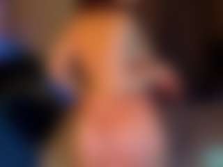 Live cam show with Ricki-Bloom - Blue Eyes on chickslive.net