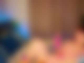 Live cam show with Ricki-Bloom - Flashing on Camsoda