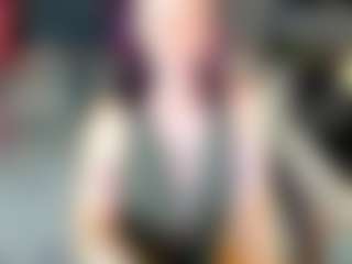 Ricki-Bloom's Live Sex Cam Show
