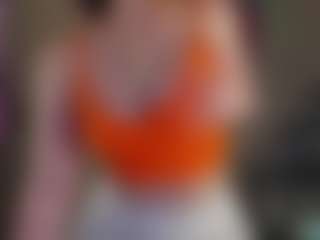 Live cam show with Ricki-Bloom - Twerk on Dolls Live