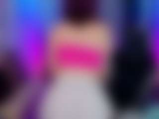 Live cam show with Ricki-Bloom - Camel Toe on CamwithHer