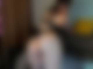 Live cam show with Ricki-Bloom - Twerk on camwithhim.com
