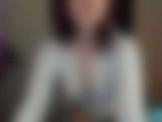 Live cam show with Ricki-Bloom - BBW on TeamSkeetLive