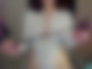 Live cam show with Ricki-Bloom - Solo on AdultVida.com