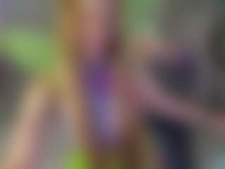 Ricki-Bloom's Live Sex Cam Show