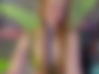 Ricki-Bloom's Live Sex Cam Show