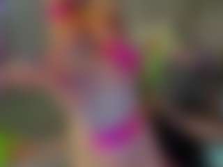 Ricki-Bloom's Live Sex Cam Show