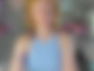 Live cam show with Ricki-Bloom - Flashing on StripNow