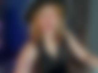 Live cam show with Ricki-Bloom - Striptease on instabang