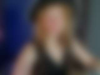 Live cam show with Ricki-Bloom - Joi on makecum.org