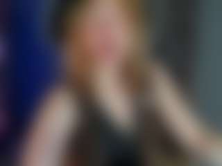 Live cam show with Ricki-Bloom - Camel Toe on Instabang