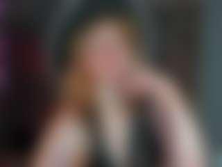 Live cam show with Ricki-Bloom - Blue Eyes on milfzrlive.com